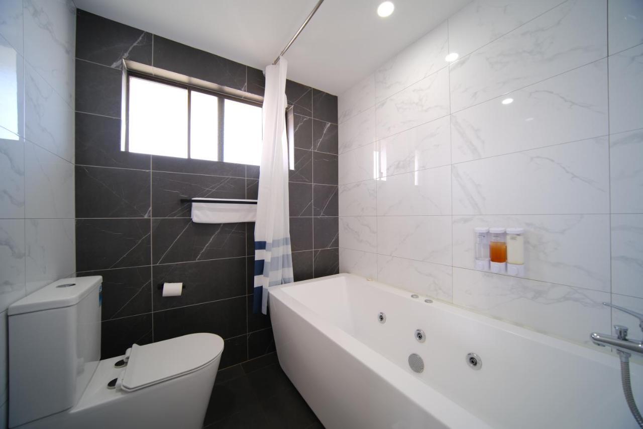 Lakeside Inn Wollongong Primbee Εξωτερικό φωτογραφία