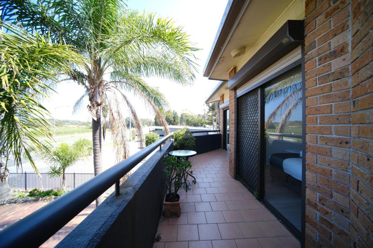 Lakeside Inn Wollongong Primbee Εξωτερικό φωτογραφία