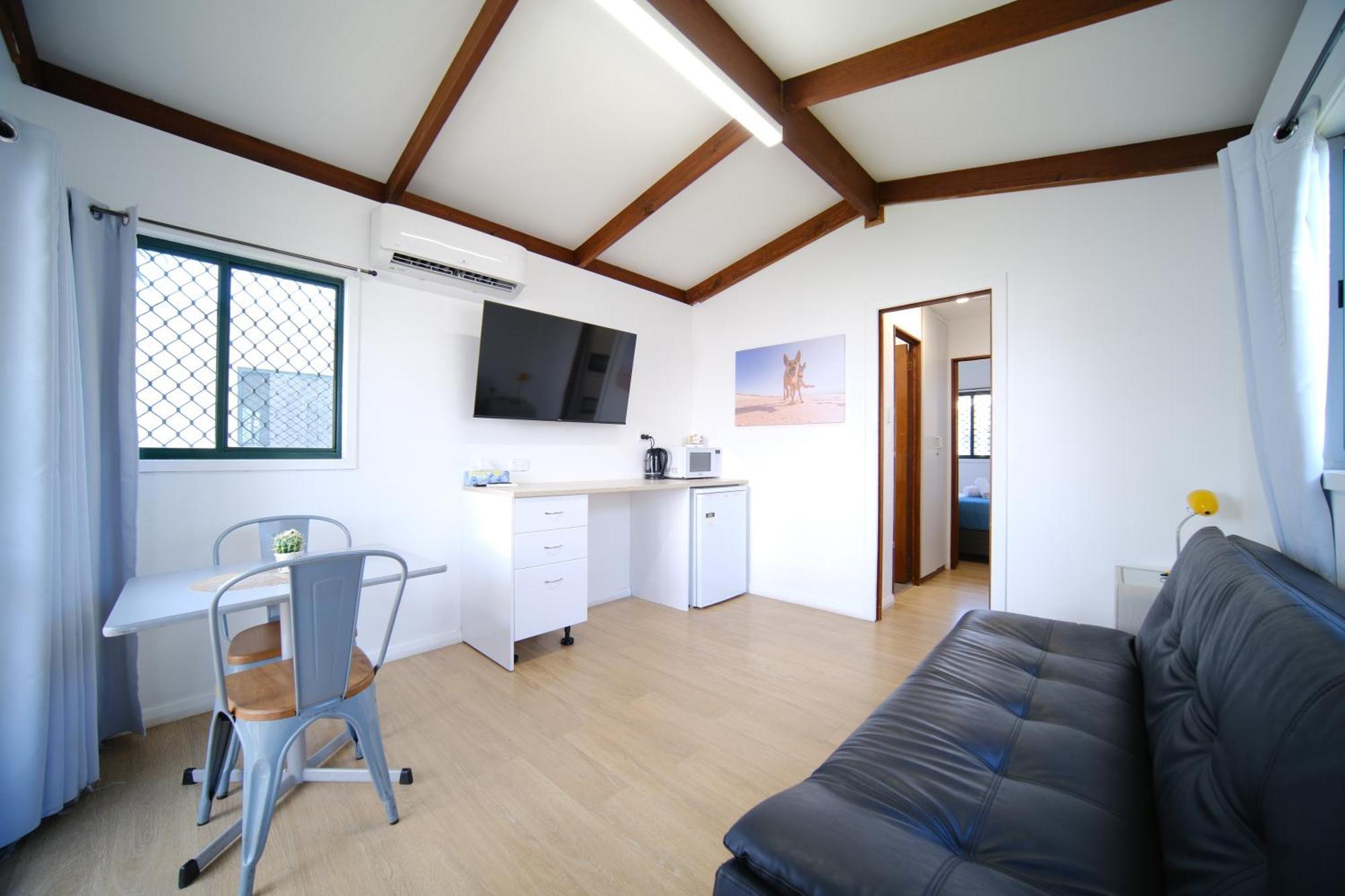 Lakeside Inn Wollongong Primbee Εξωτερικό φωτογραφία