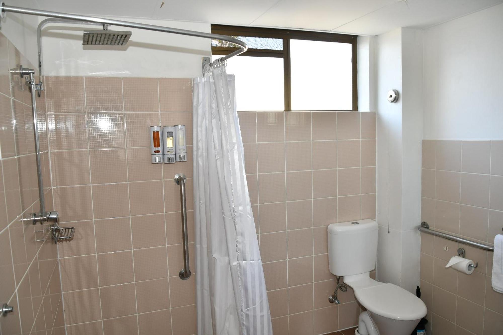Lakeside Inn Wollongong Primbee Εξωτερικό φωτογραφία